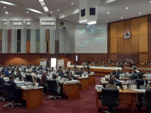 Plenaria Parlamentu Nasional debate estensaun Estadu Emerjensia (27/4)