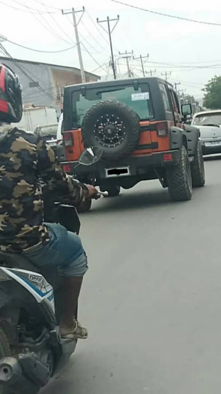 Karreta Jeep ne&#039;ebé deskonfia tula sai sasán médiku husi HNGV