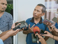 Vise Xefe Bankada CNRT, Patrocino Fernandes ko'alia ba joranlista sira iha resintu Paralmentu Nasional (28/5)