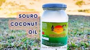 Souru Coconut Oil ne&#039;ebe produz husi Kompaña Cipriano Felix Unipessoal.