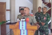 Major Jeneral, Lere Anan Timur, komandante F-FDTL ko'alia hela ho jornalista sira iha Palasiu PR (06/11)