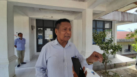 Prezidente Autoridade Munísipiu (PAM) Baukau, Olivio Freitas, ko'alia hela ba mídia iha salaun apuramentu Baukau, tersa (07/06).