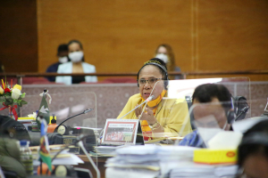 Xefe Bankada Kmanek Haburas Unidade Nasional Timor Oan (KHUNTO), Olinda Guterres iha plenaria Parlamentu Nasional