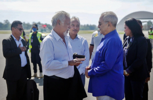 Prezidente Repúblika (PR), José Ramos Horta dada lia hela ho Prezidente Partidu Congresso Nacional de Reconstrução de Timor (CNRT), Kay Rala Xanana Gusmão.