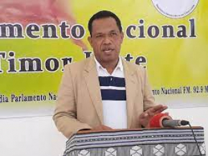 Deputadu Bankada Kmanek Haburas Unidade Nasionál Timor Oan (KHUNTO), Deputadu Luis Roberto.