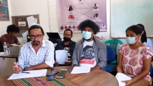 Sosiedade Sivil Timor-Leste no Indonézia hala&#039;o hela Konferénsia Imprensa iha Edifísiu Yayasan Hak, sesta (13/8).
