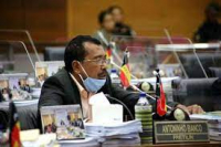 PN Orgullu Traballadór Timoroan Adapta Lalais Lian-Korea