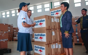 Governu Australia entrega ona material balun ba Governu Timor Leste iha semana kotuk
