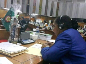 Deputada bankada KHUNTO, Olinda Guterres iha Plenaria Parlamentu Nasional