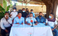 Movimentu Juventude Timor-Leste (MJTL) hala’o hela komunikadu imprensa iha Kintal Boot, sesta (06/08).