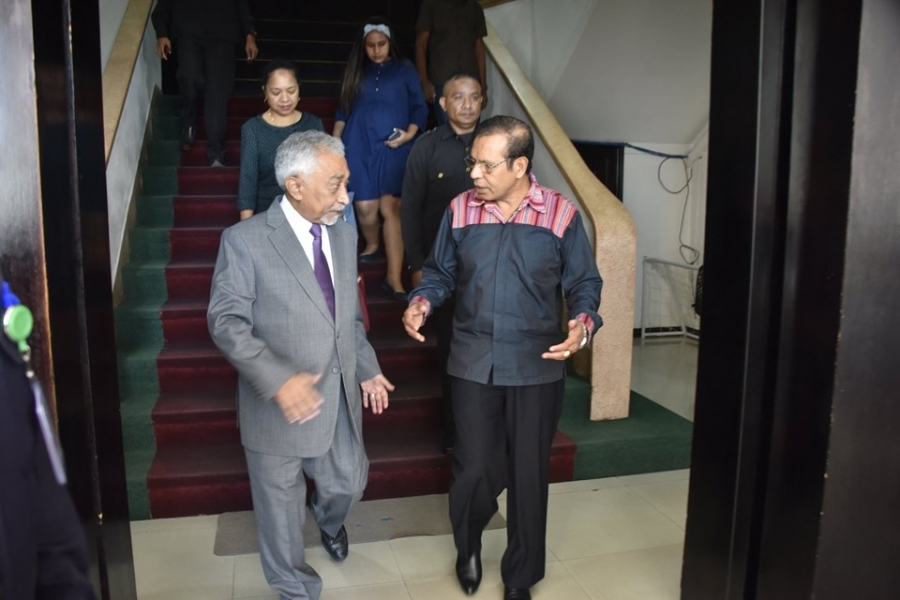 Mari Alkatiri met PM Taur Matan Ruak in PM office in Dili, (06/06)