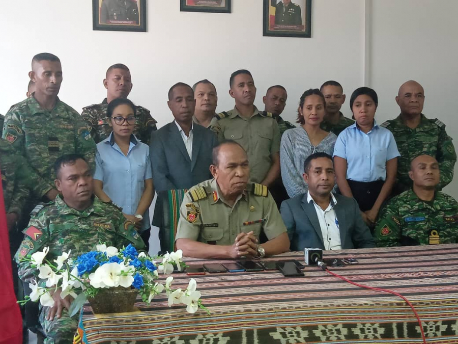 Tenente Koronel koalia iha konferensia imprensa iha kuartel F-FDTL fatigada Dili
